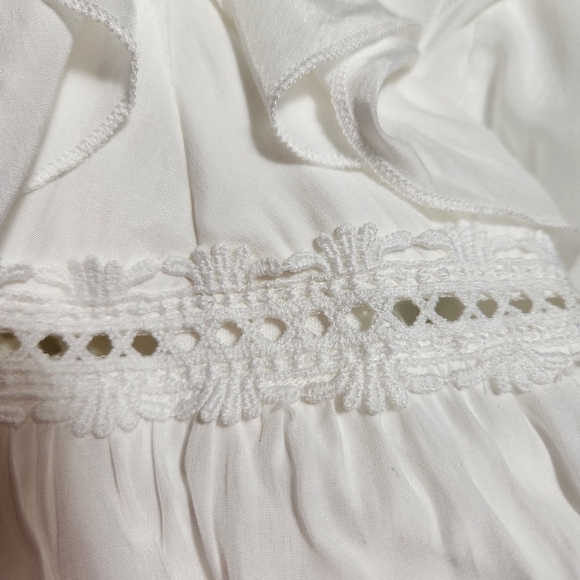 SIZE Large White Bohemian Maxi Dress with lace and ruffles V-neckline Light. - Picture 8 of 13